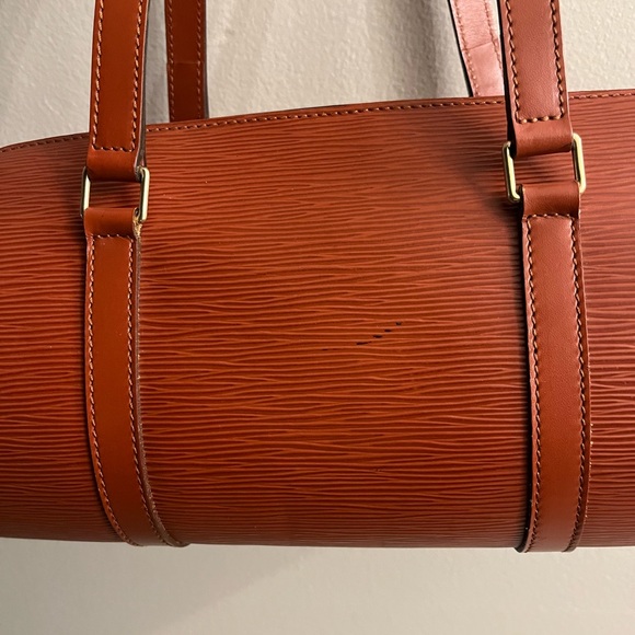 Louis Vuitton Soufflot leather handbag - Picture 8 of 9